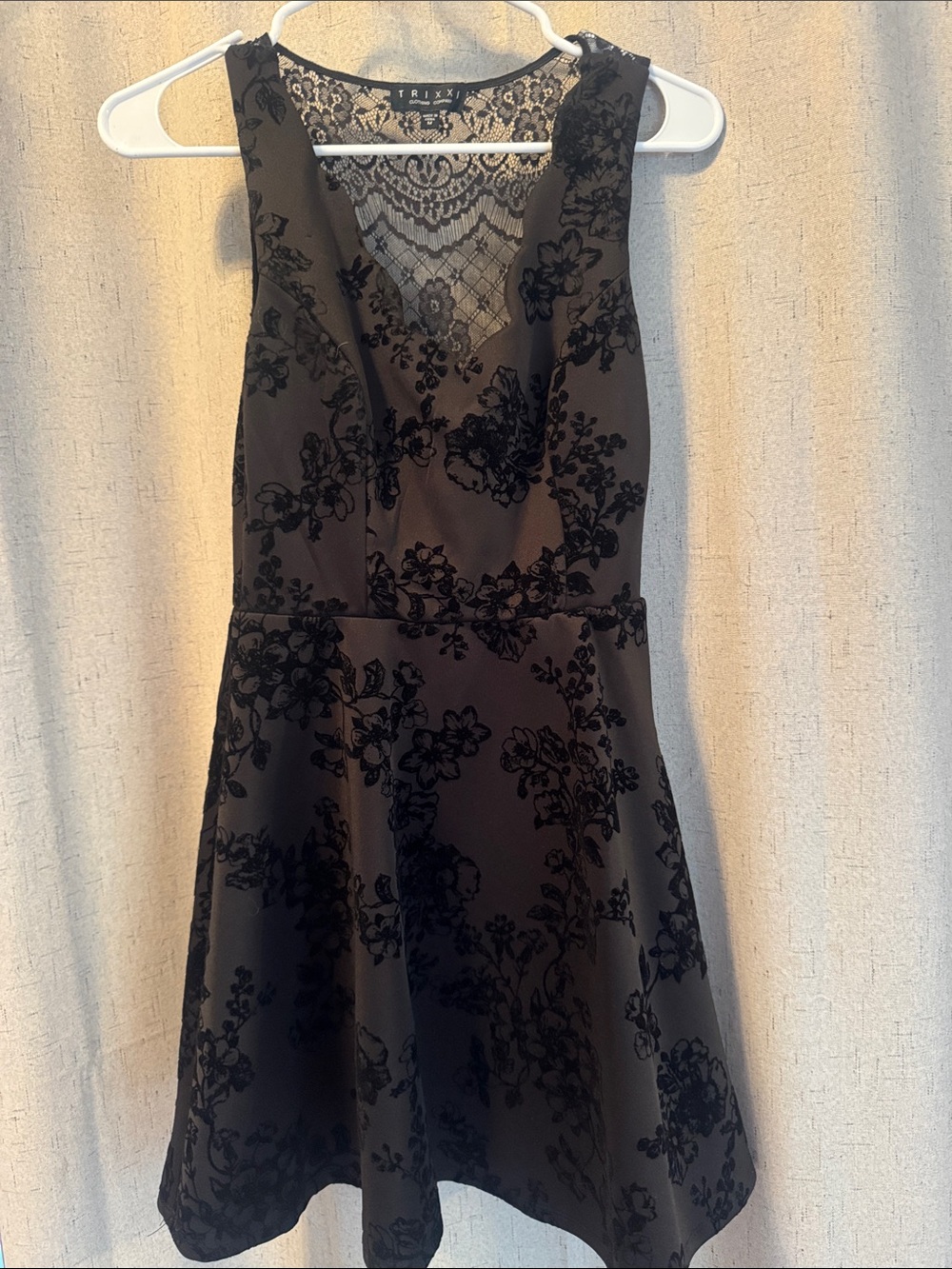 Trixxi Black Floral Lace V-Neck Skater Dress